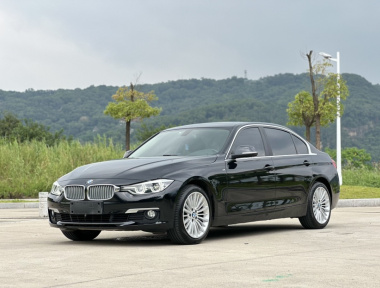 BMW 3 Series 2018 car image 