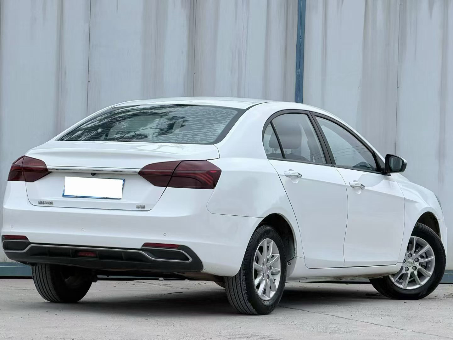 GEELY Emgrand 2020 صورة سيارة #3