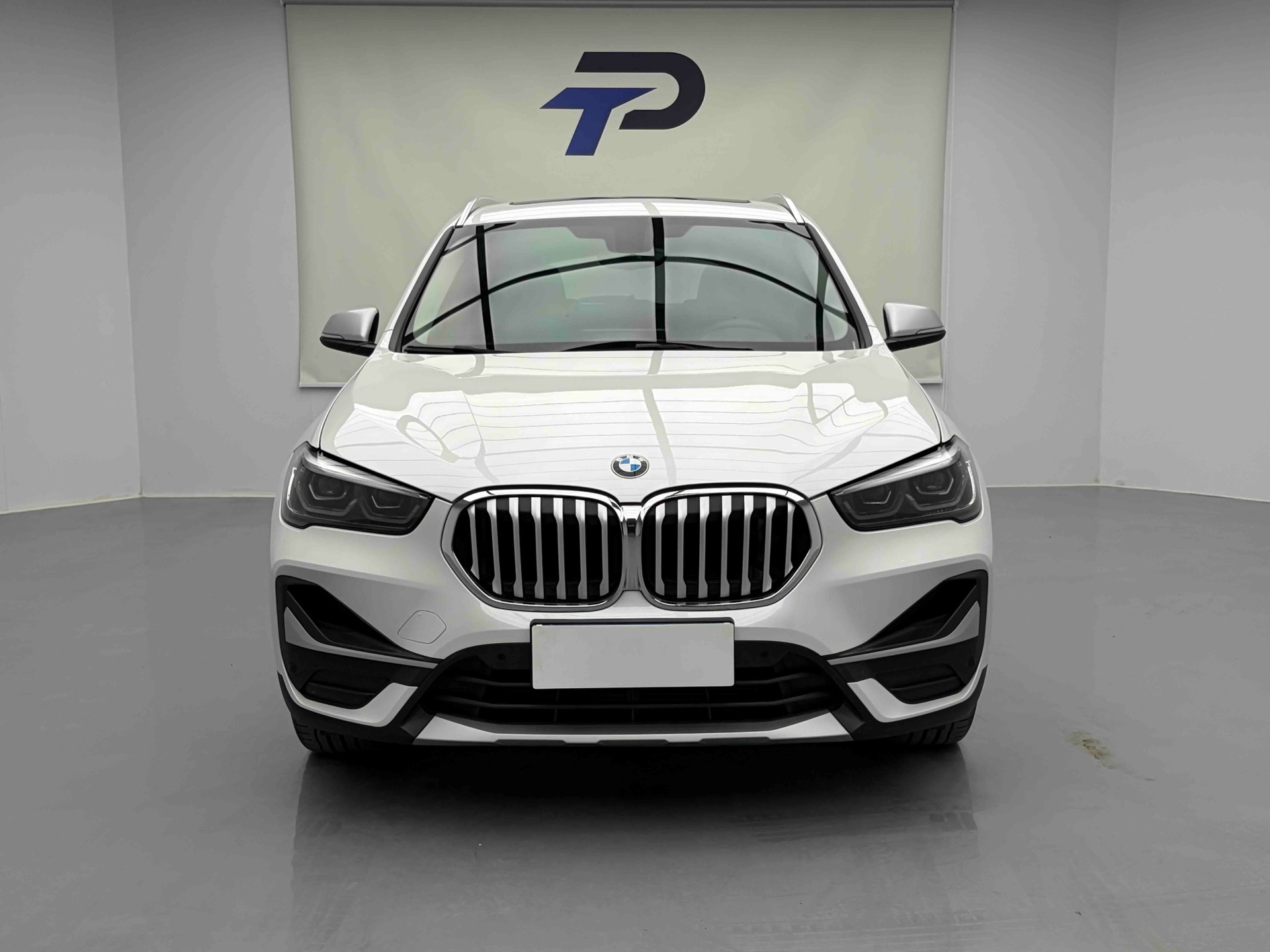 2023 car image #2