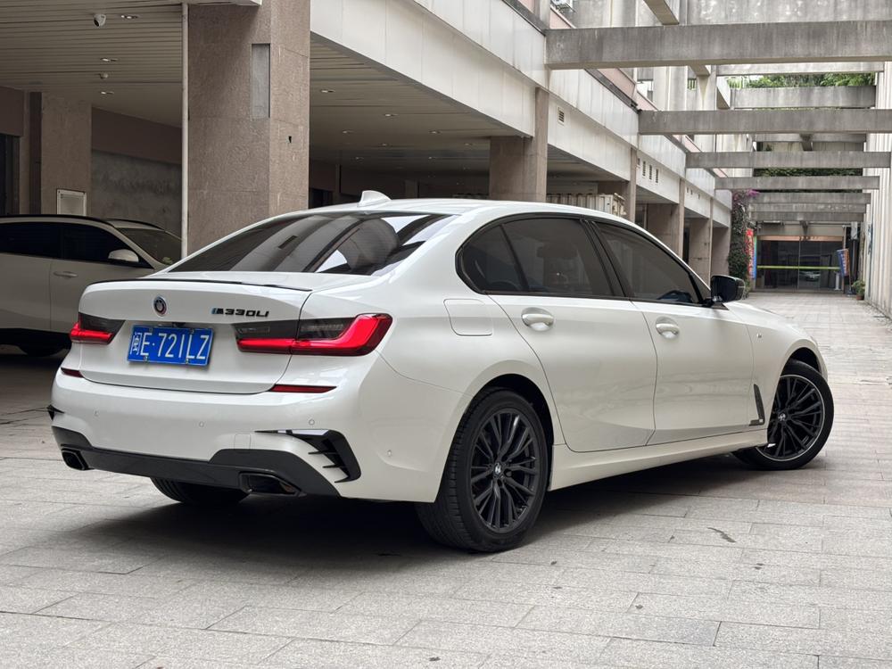 BMW 3 Series 2019 #7 BMW 3 Series 2019 car image #7