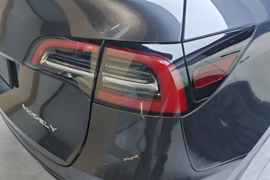 Tesla Model Y 2024 #34 Tesla Model Y 2024 car image #34