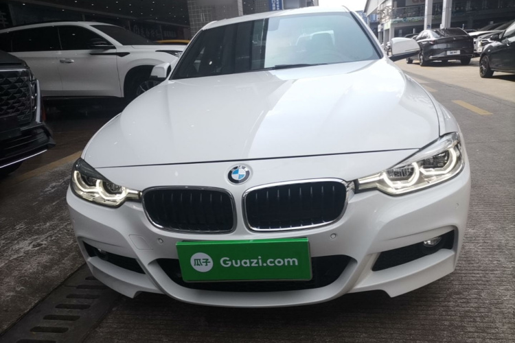 BMW 3 Series 2018 #3 BMW 3 Series 2018 car image #3