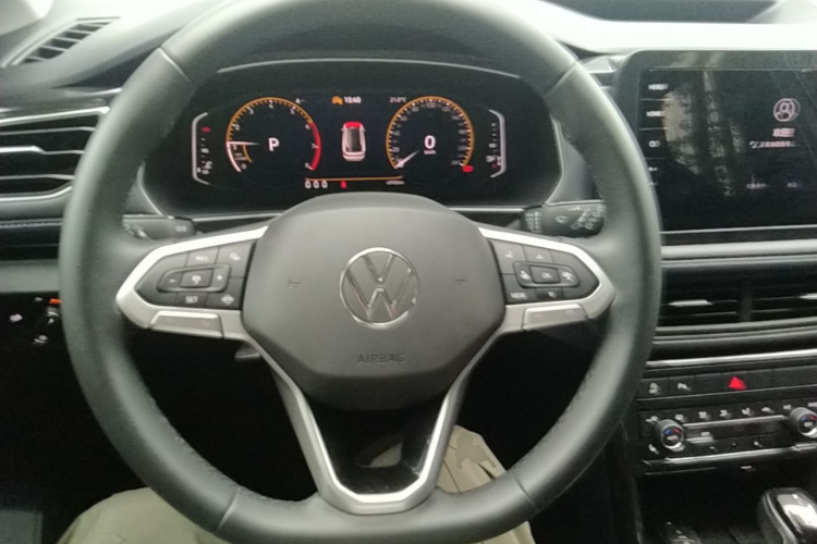 Volkswagen Tharu 2025 #11 Volkswagen Tharu 2025 imagem de carro #11