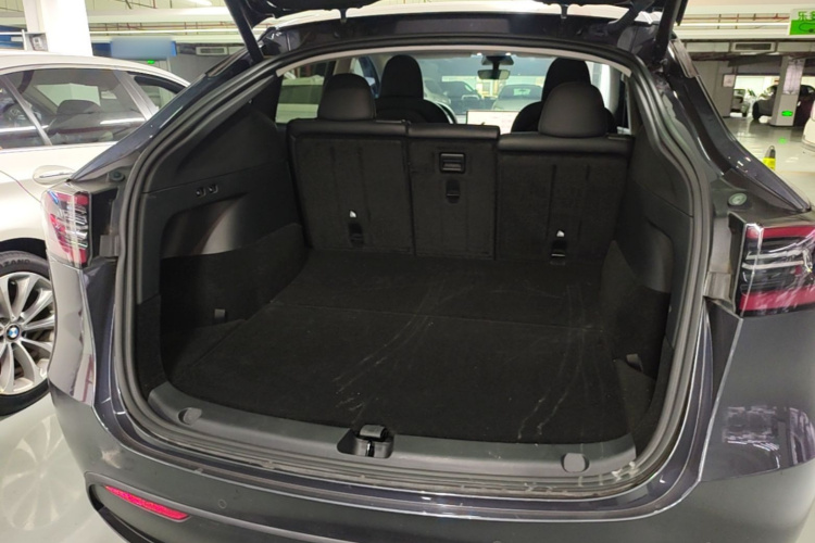 Tesla Model Y 2022 #19 Tesla Model Y 2022 car image #19