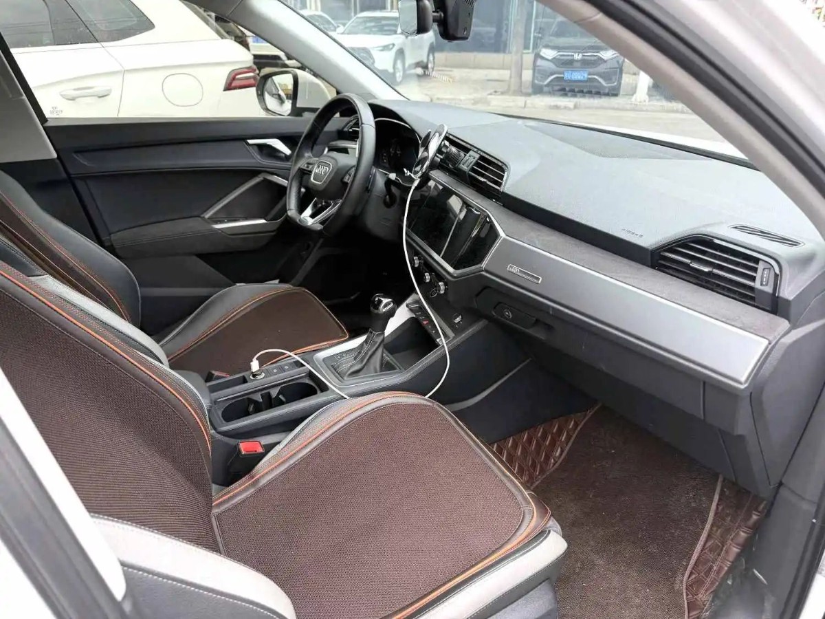Audi Q3 2022 #2 Audi Q3 2022 car image #2