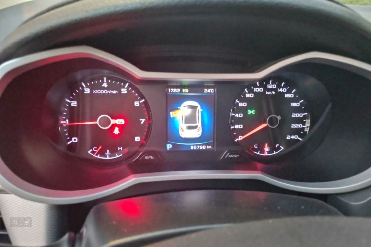 GEELY Emgrand GS 2018 immagine di auto #13