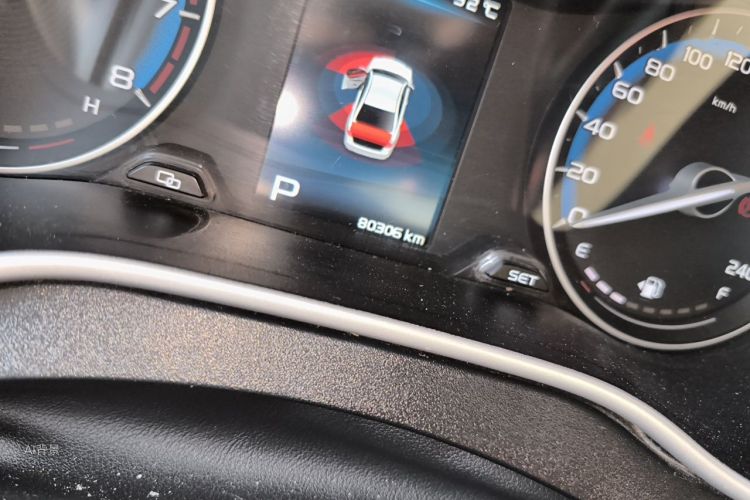 GEELY Emgrand 2018 #14 GEELY Emgrand 2018 صورة سيارة #14