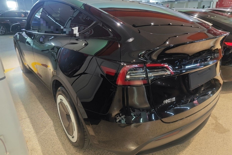 Tesla Model Y 2022 #7 Tesla Model Y 2022 car image #7