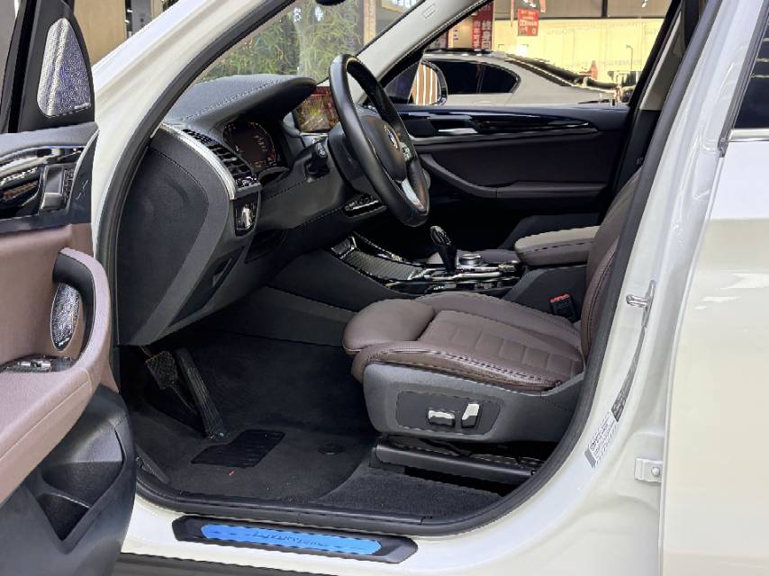 BMW X3 2020 car image #3