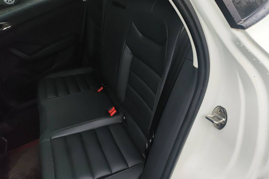 Volkswagen Tharu 2019 car image #19