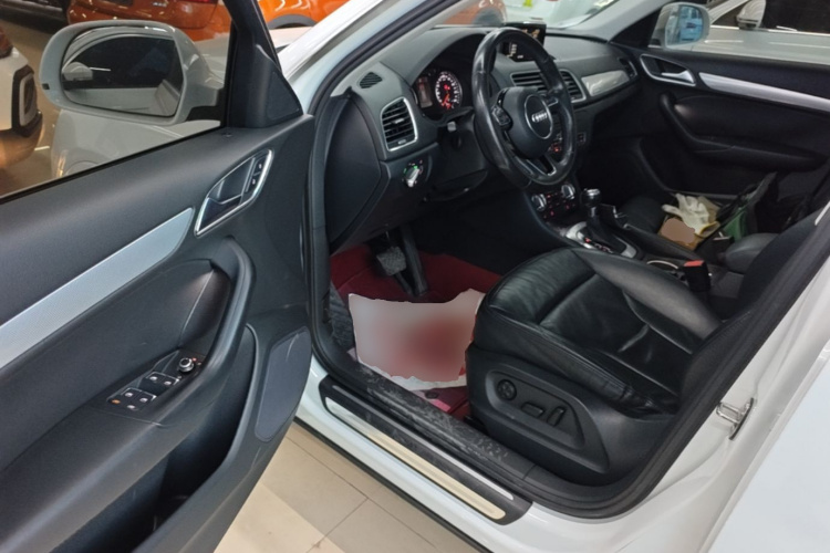 Audi Q3 2015 #16 Audi Q3 2015 car image #16