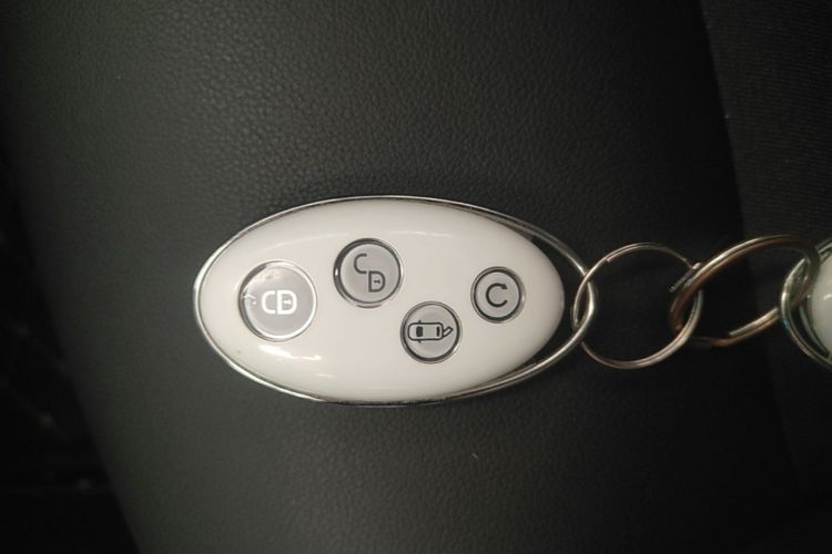 BYD Yuan 2017 car image #9