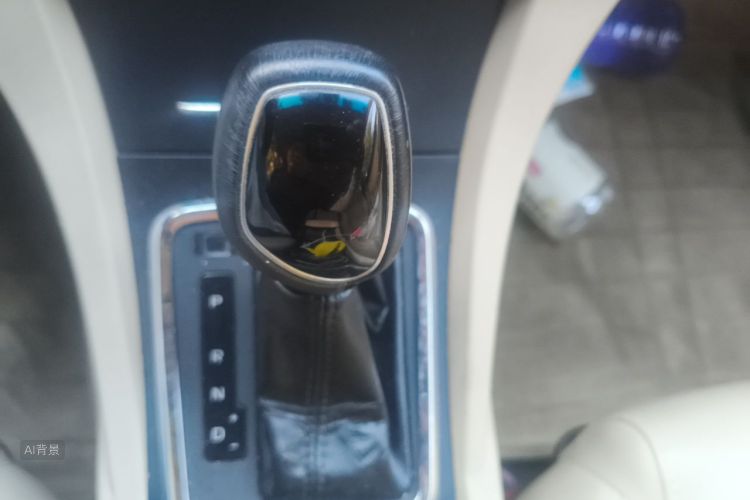 GEELY Emgrand 2017 car image #16