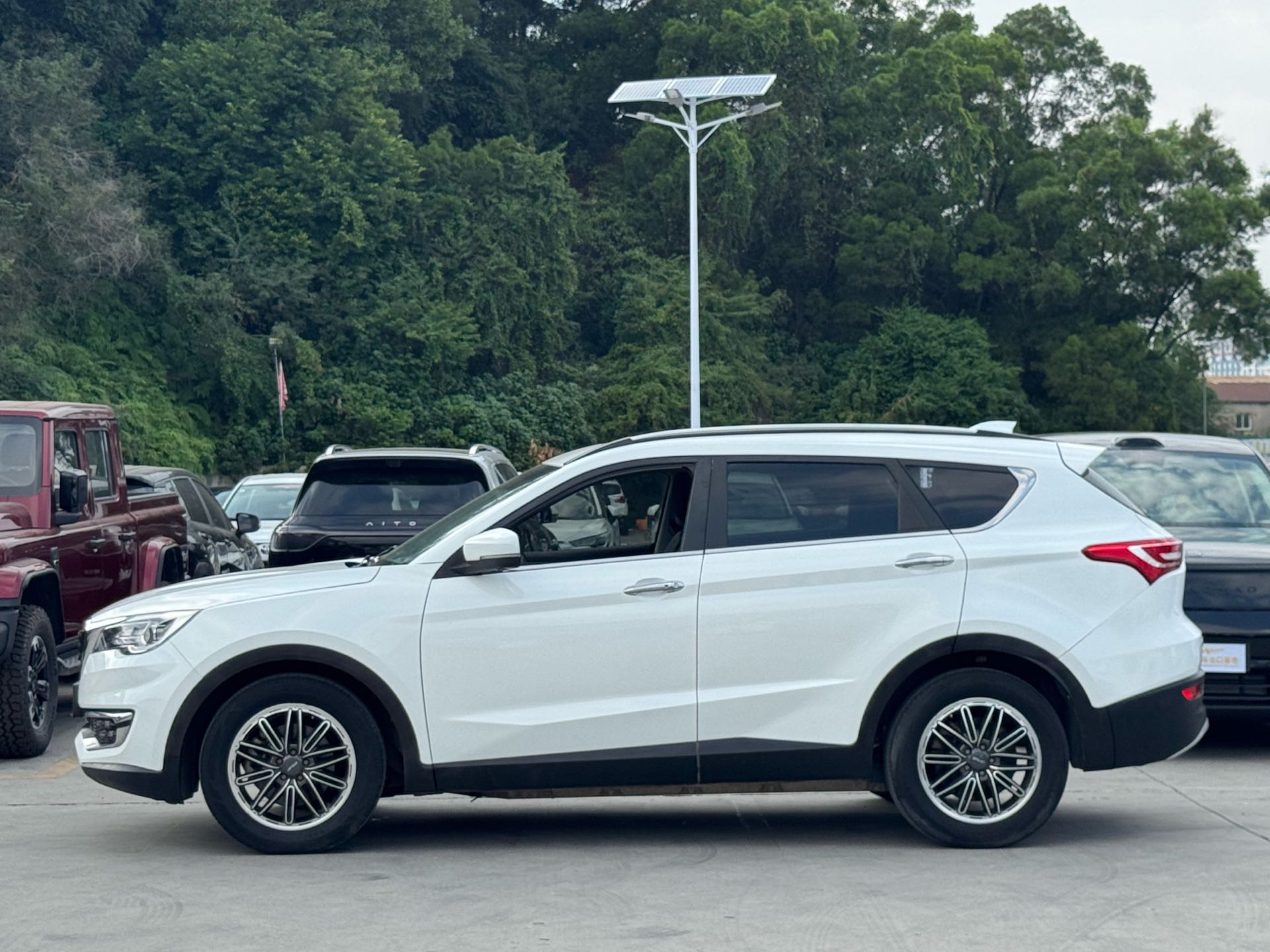 Jetour X70S EV 2020 #3 Jetour X70S EV 2020 изображение автомобиля #3