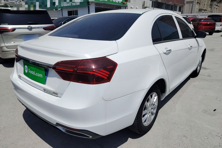 GEELY Emgrand 2020 car image #7