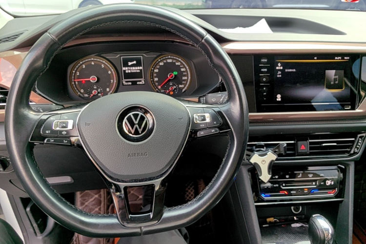 Volkswagen Tharu 2020 #10 Volkswagen Tharu 2020 изображение автомобиля #10