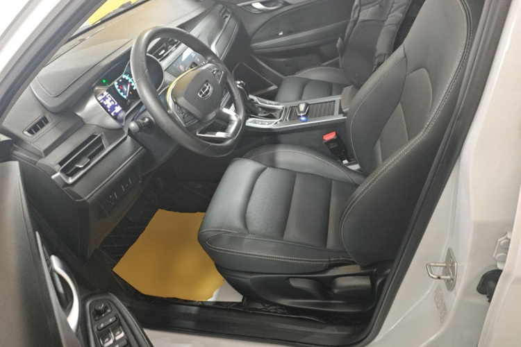 GEELY Emgrand 2021 #15 GEELY Emgrand 2021 car image #15