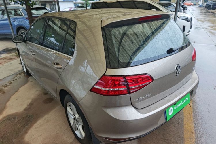 Volkswagen Golf 2015 car image #5