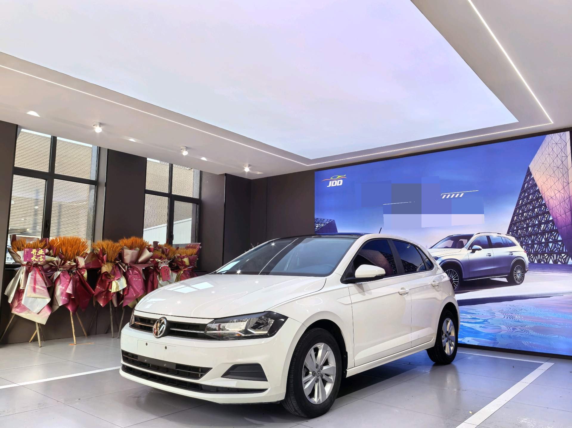 Volkswagen Polo 2021 car image 