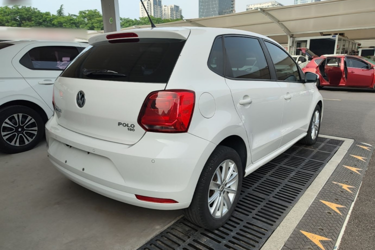 Volkswagen Polo 2016 #5 Volkswagen Polo 2016 car image #5