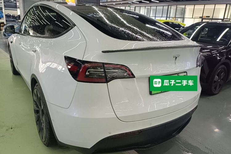 Tesla Model Y 2022 #5 Tesla Model Y 2022 car image #5