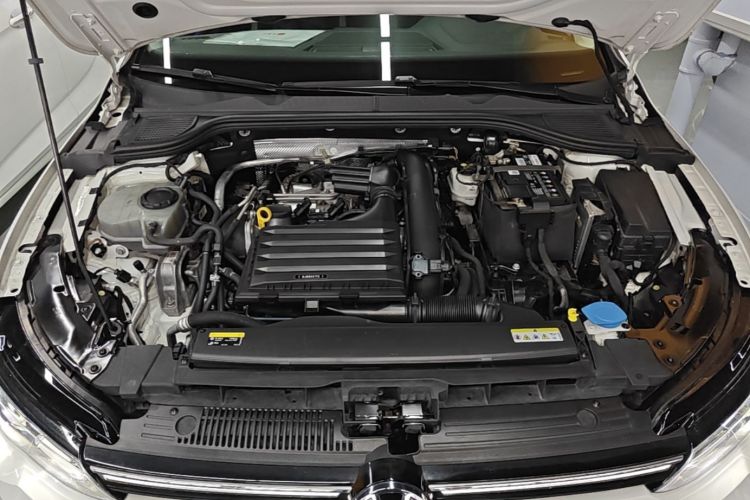 Volkswagen Golf 2021 #19 Volkswagen Golf 2021 car image #19