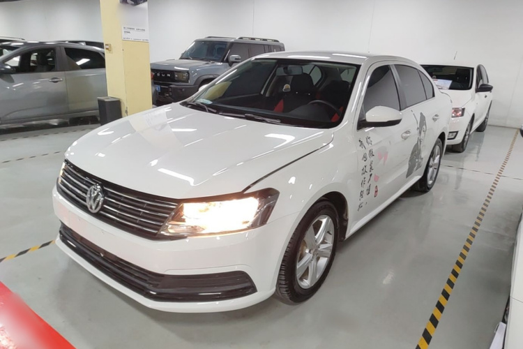 Volkswagen Lavida 2017 car image #2