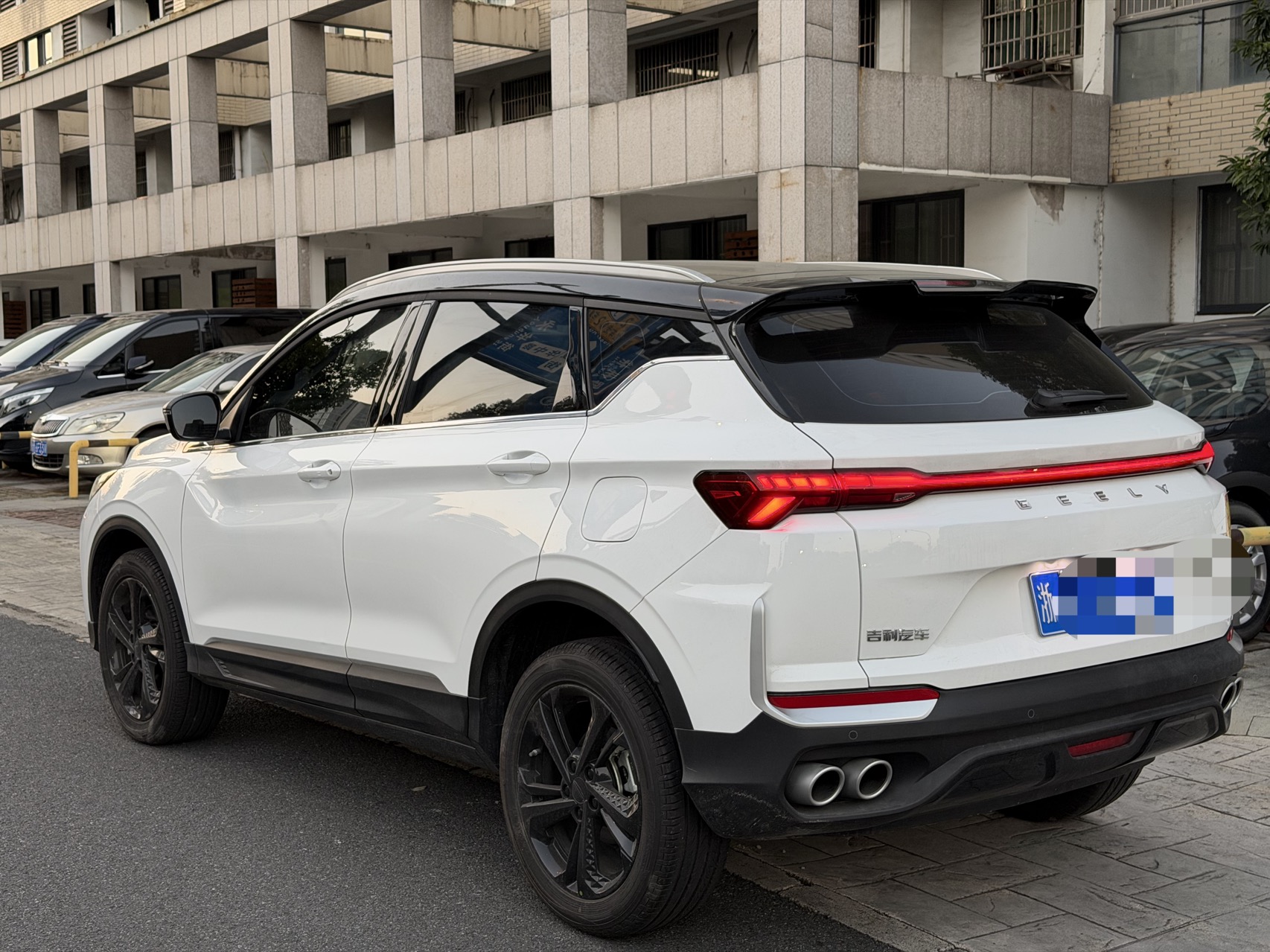 GEELY Coolray 2025 car image #7