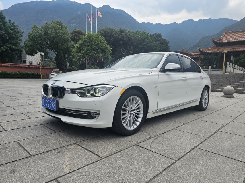 BMW 3 Series 2013 BMW 3 Series 2013 car image