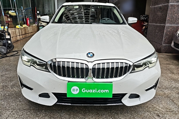 BMW 3 Series 2019 #3 BMW 3 Series 2019 car image #3