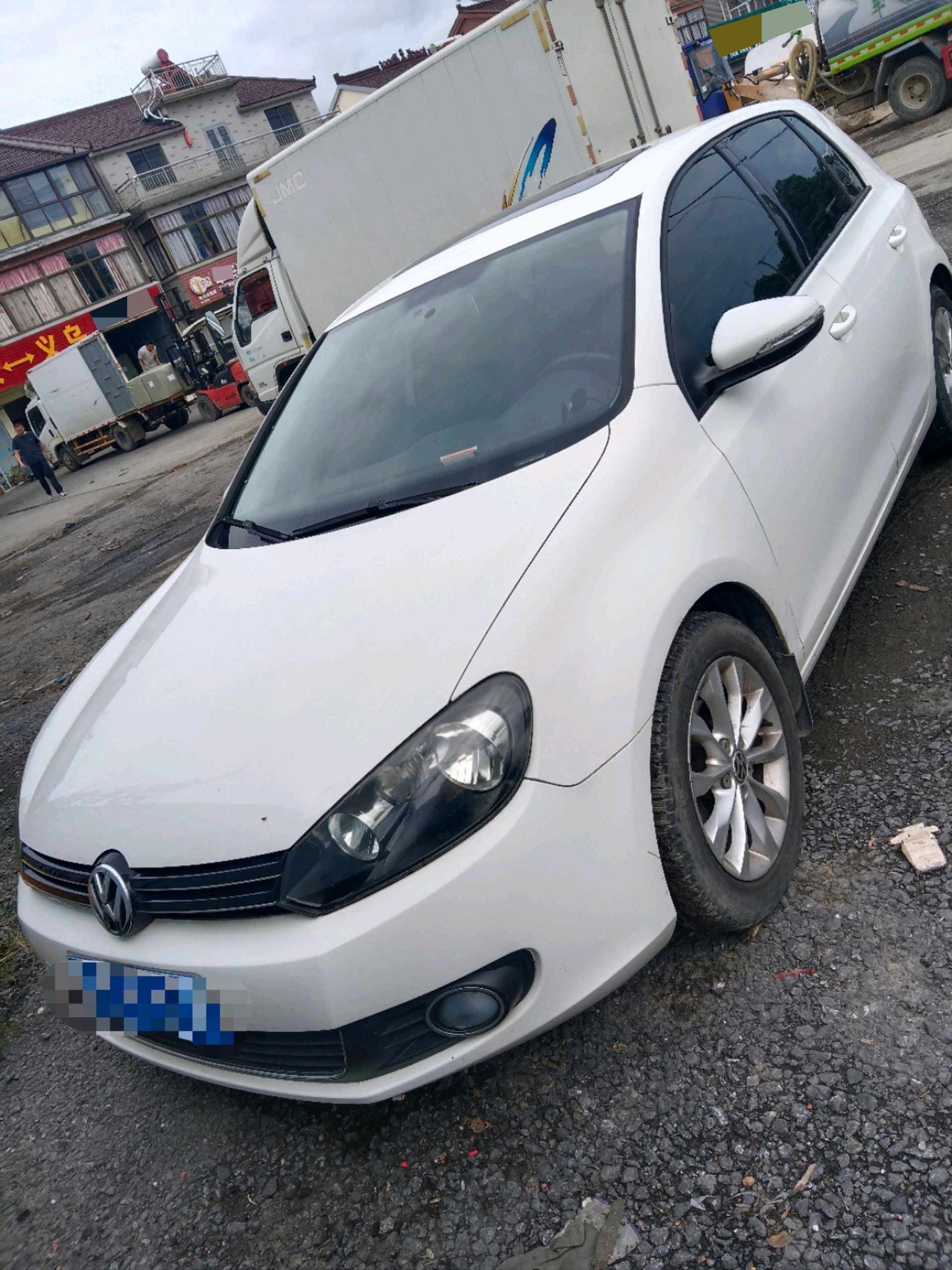 Volkswagen Golf 2013 car image 