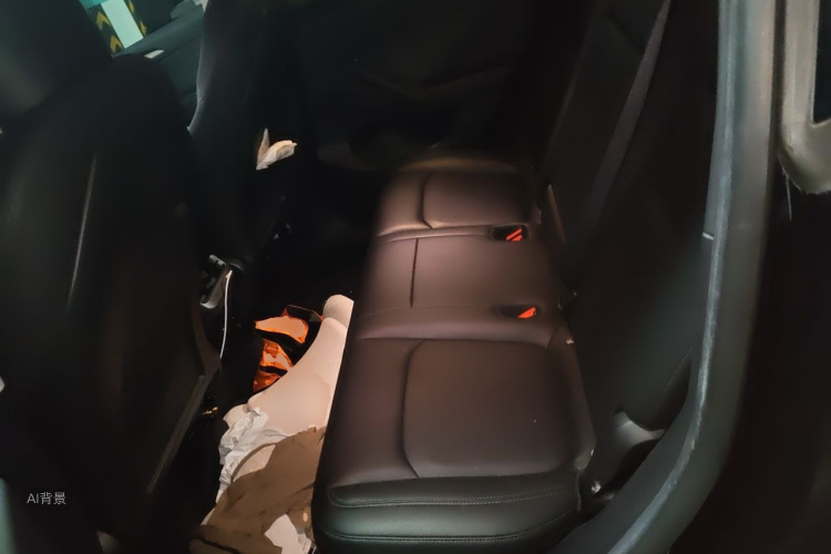 Tesla Model Y 2022 car image #19