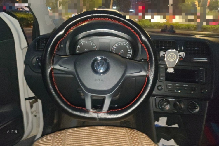 Volkswagen Polo 2016 car image #12