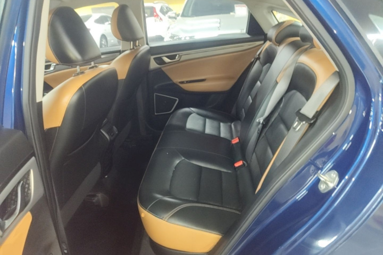 GEELY Emgrand GL 2020 car image #17