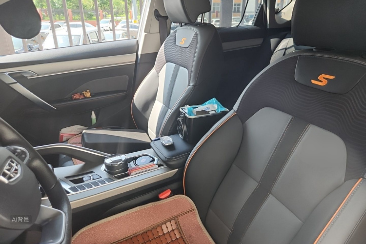GEELY Coolray 2024 car image #17