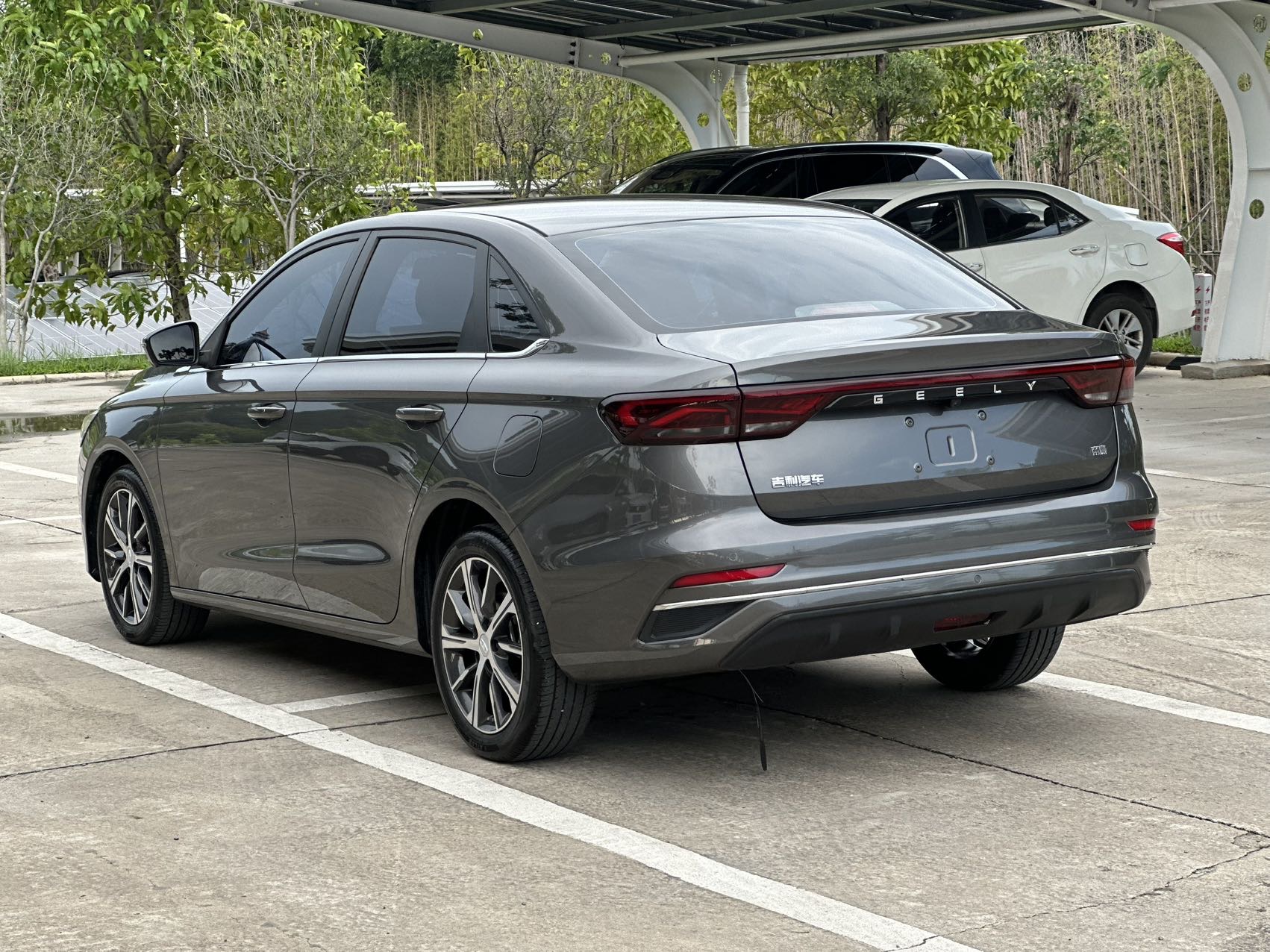 GEELY Emgrand 2023 #4 GEELY Emgrand 2023 imagen de coche #4