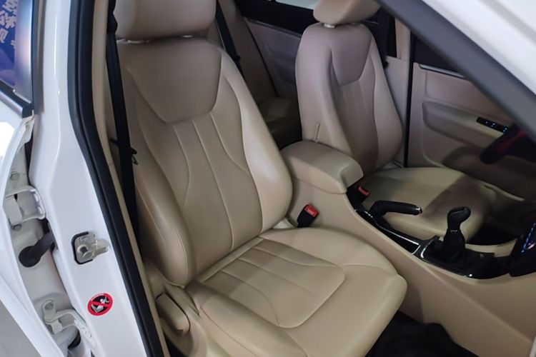 GEELY Emgrand 2016 #24 GEELY Emgrand 2016 immagine di auto #24