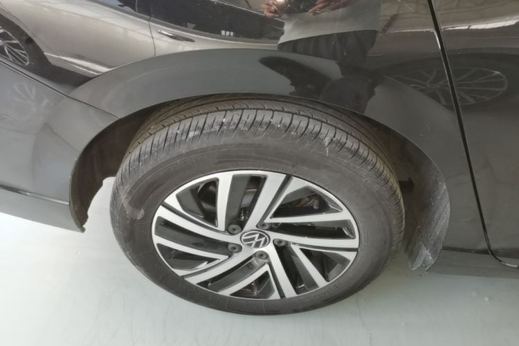 Volkswagen Lavida 2025 car image #10