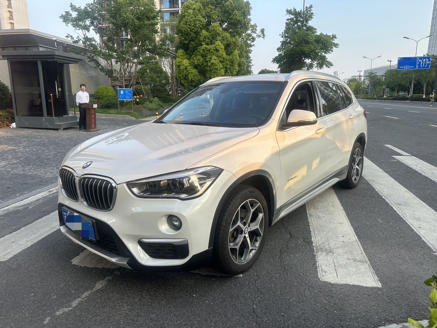 BMW X1 2018 car image 