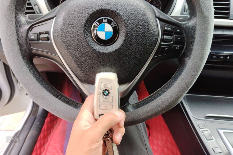 BMW 3 Series GT 2017 #10 BMW 3 Series GT 2017 car image #10