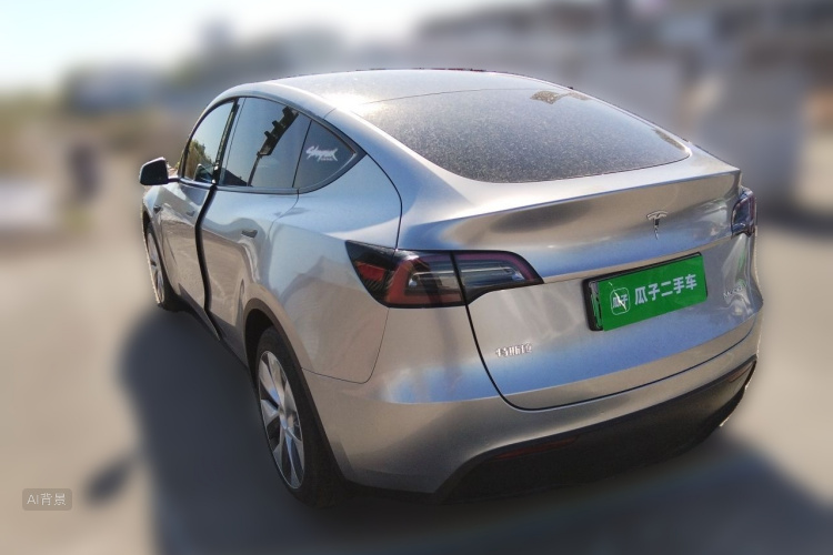 Tesla Model Y 2023 #5 Tesla Model Y 2023 car image #5