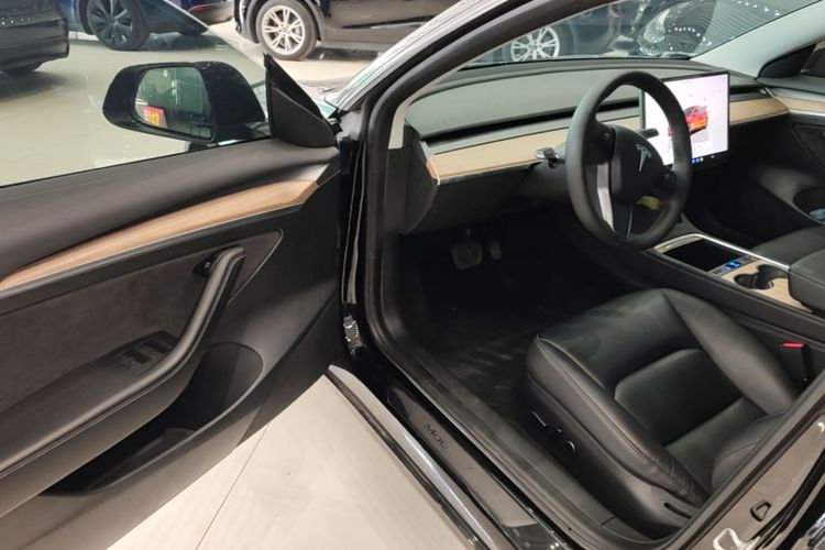 Tesla Model 3 2023 #16 Tesla Model 3 2023 car image #16