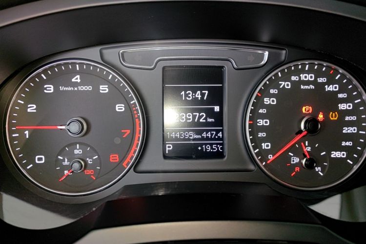 Audi Q3 2016 #12 Audi Q3 2016 car image #12