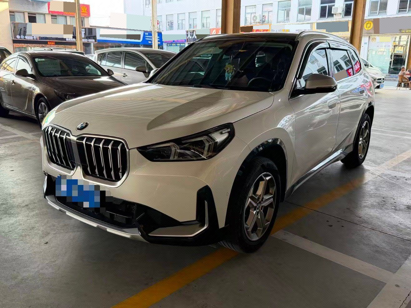 2023 2023 immagine di auto