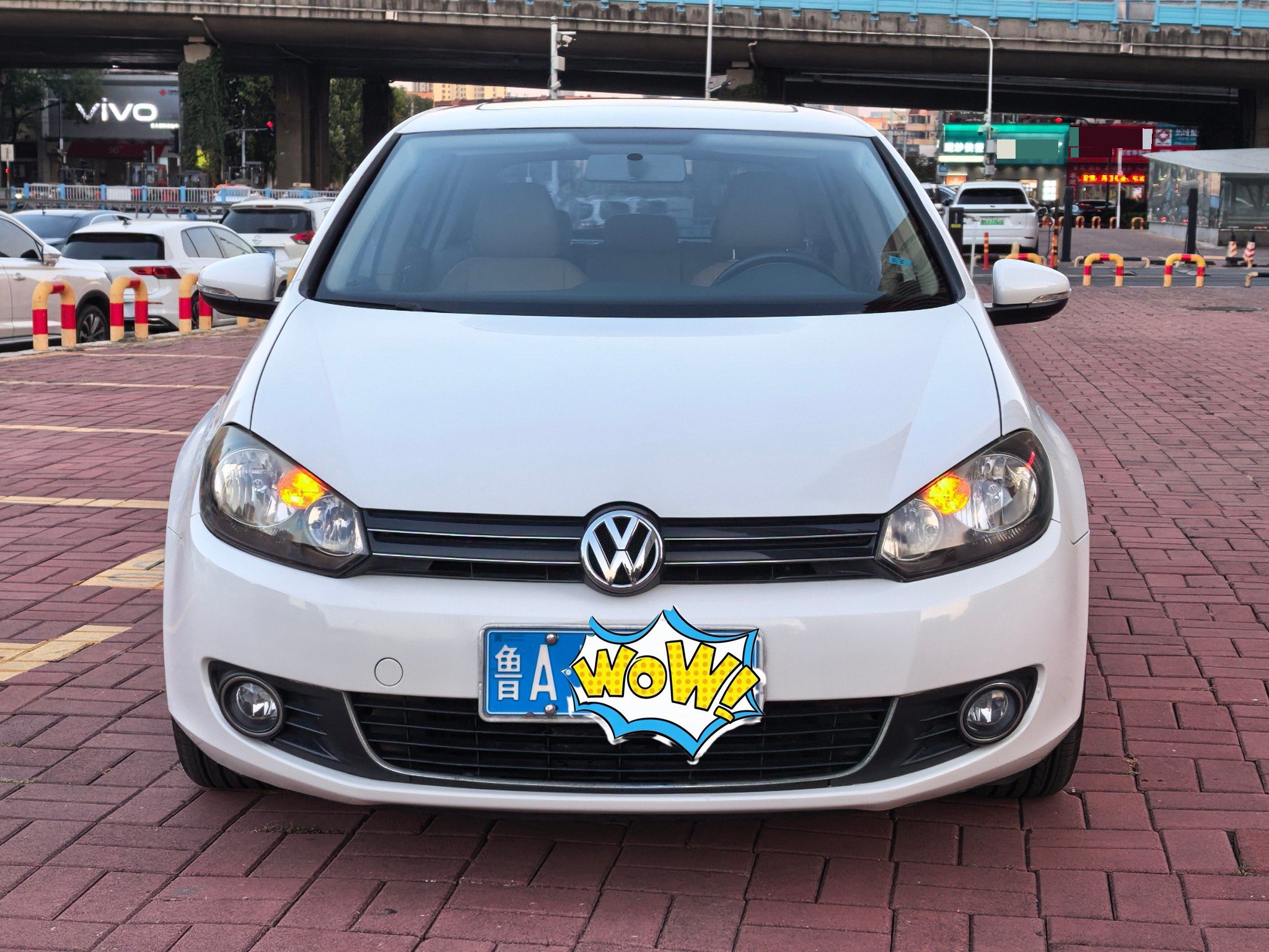 Volkswagen Golf 2012 car image #2