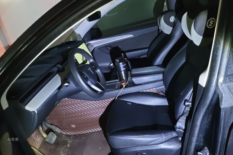 Tesla Model Y 2023 #17 Tesla Model Y 2023 car image #17