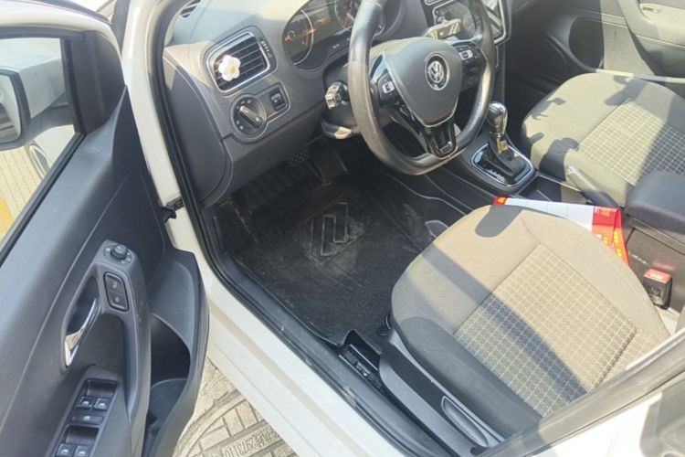 Volkswagen Polo 2019 imagem de carro #16
