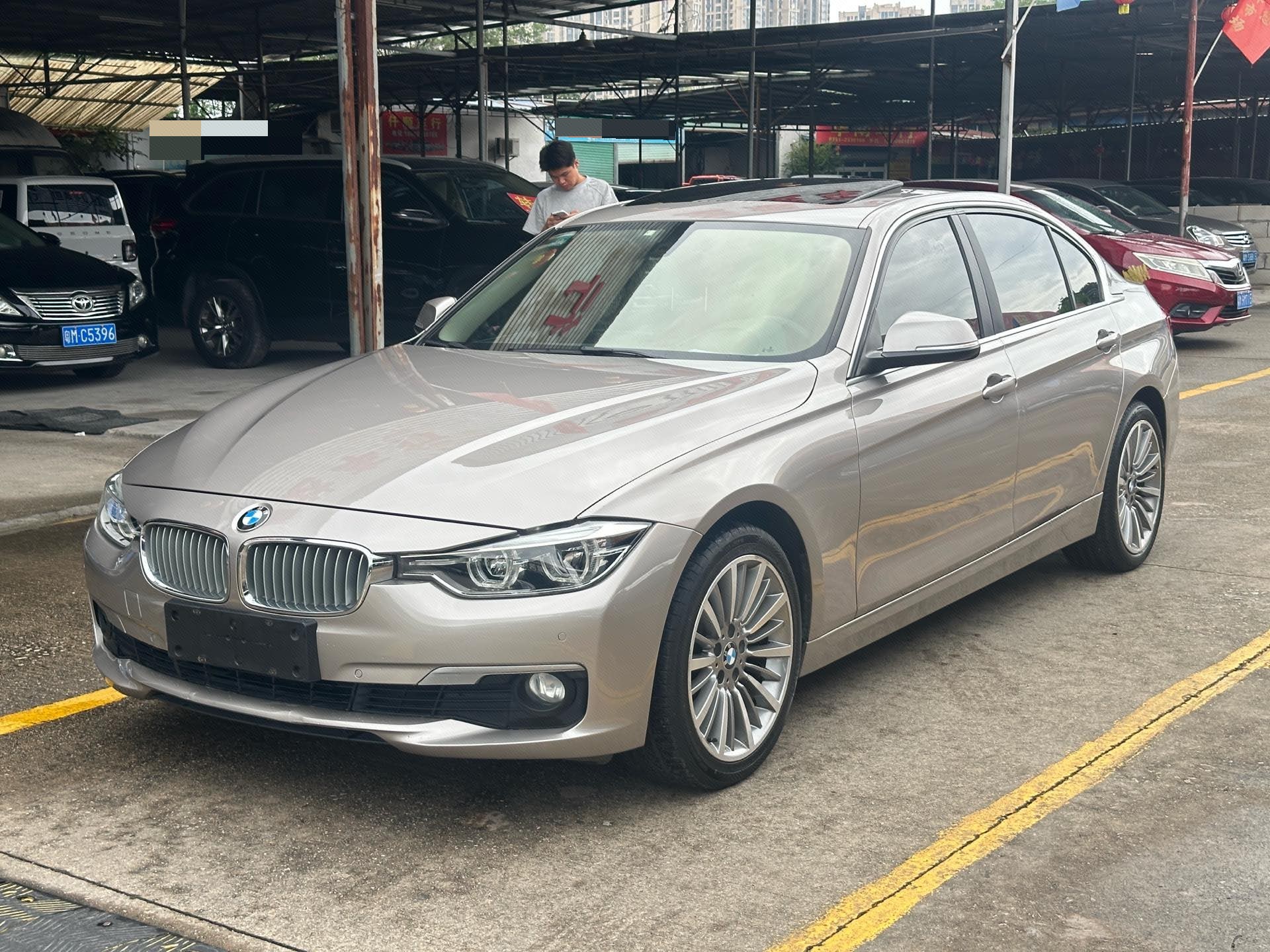 BMW 3 Series 2019 car image 