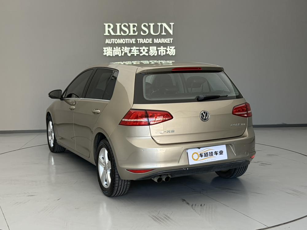 Volkswagen Golf 2015 car image #4