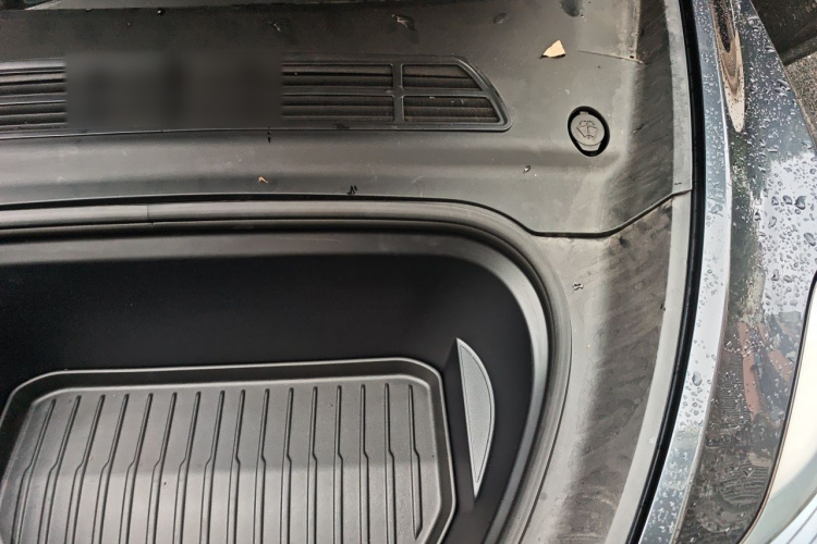 Tesla Model Y 2024 #29 Tesla Model Y 2024 car image #29